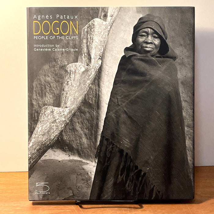 Dogon People of the Cliffs, Agnès Pataux, Milan: 5 Continents Editions, 2004, NF
