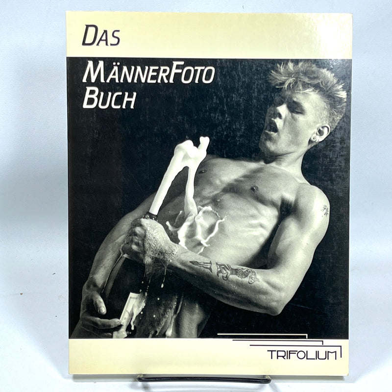 Das MännerFoto Buch, Trifolium, 1985, Very Good softcover.