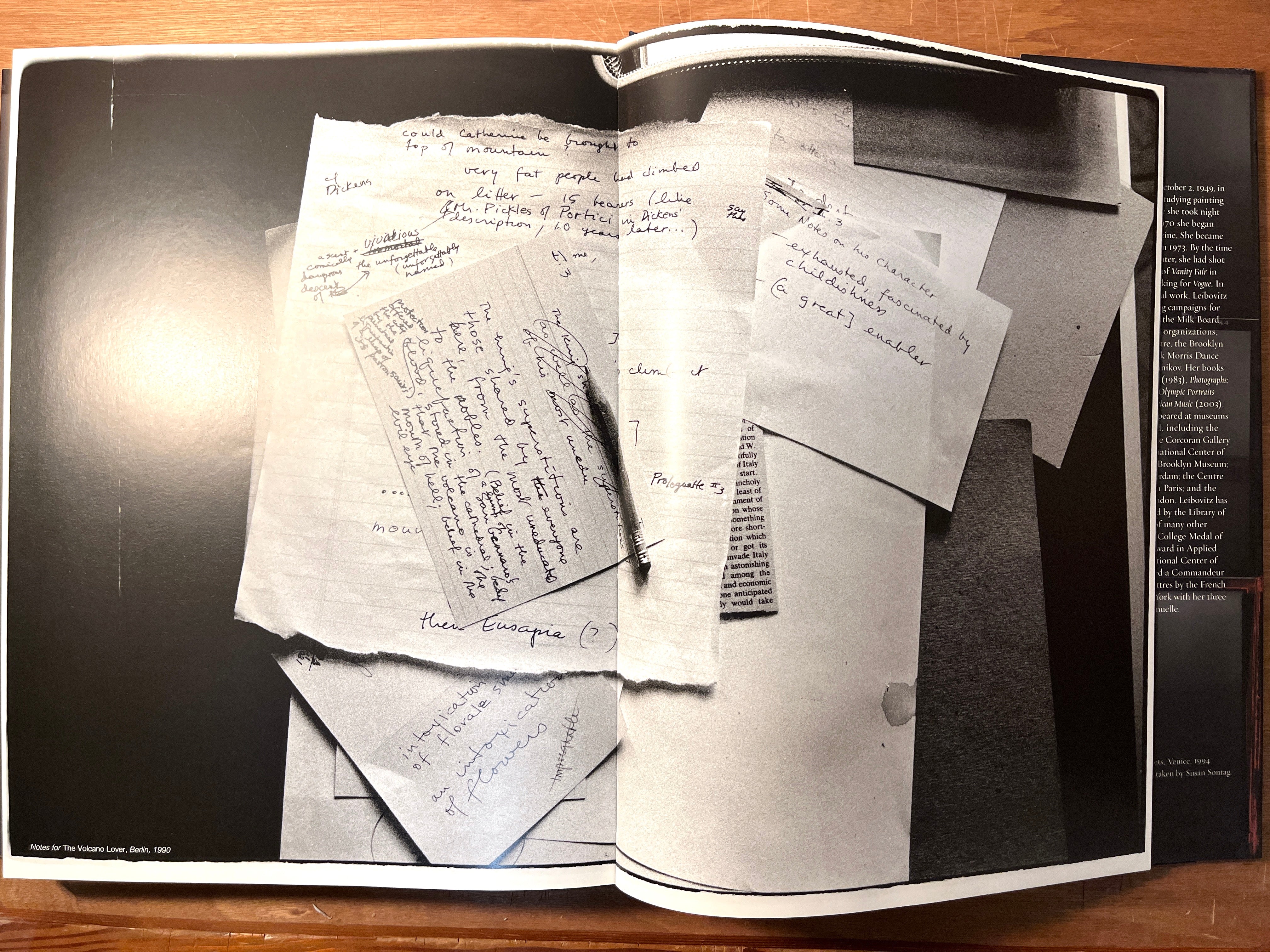 Annie Leibovitz, A Photographer's Life: 1990-2005, SIGNED