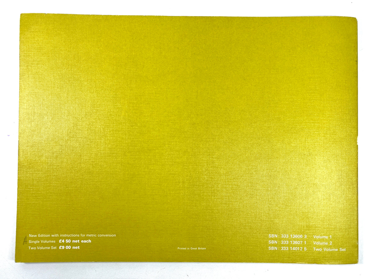 Patterns of Fashion 2: Englishwomen's dresses & their construction, 1977, Very Good+ SC
