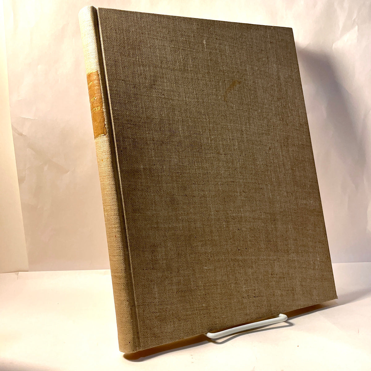 Henri Rousseau, par Roch Grey, Galerie Rene Drouin, 1943. Very Good Rebound Hardcover