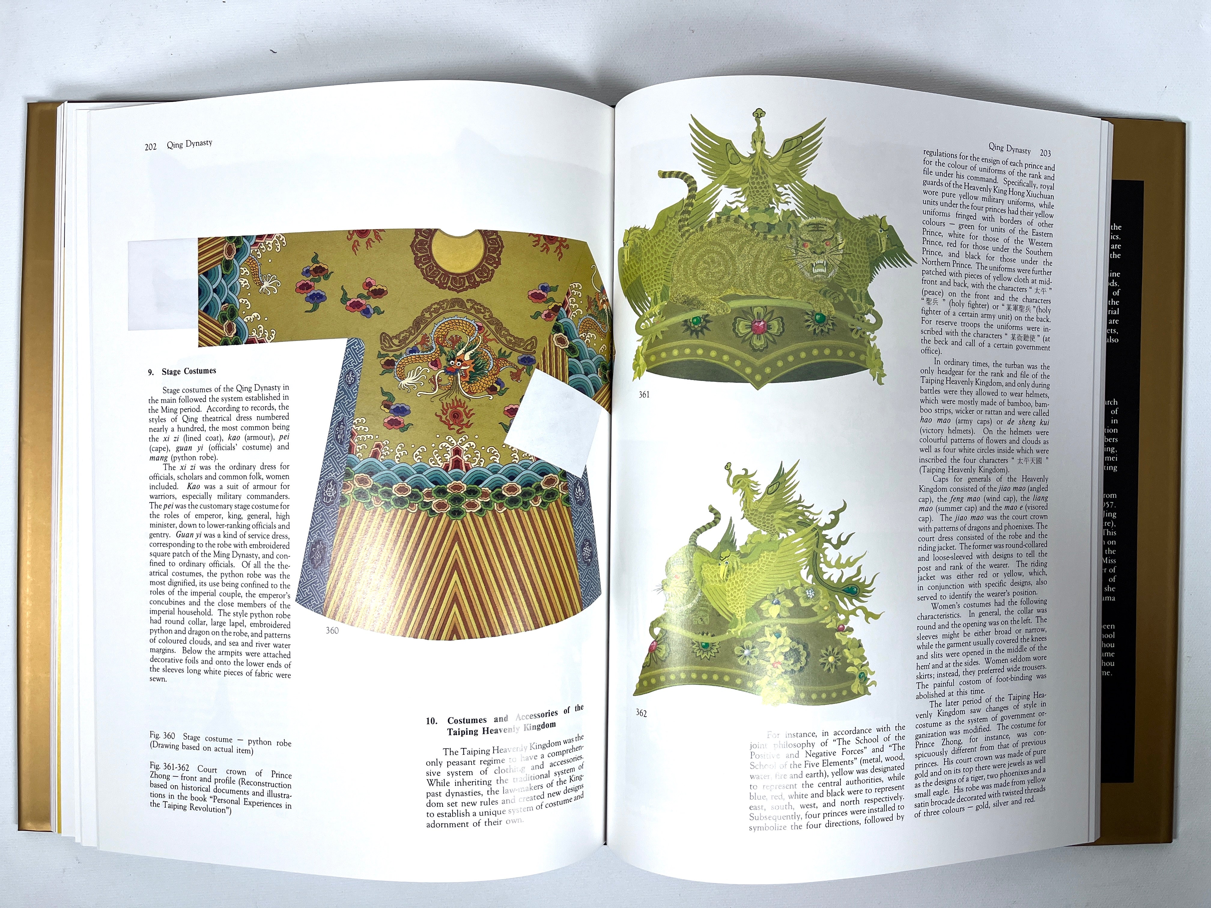 アート・デザイン・音楽 5000YEARS OF CHINESE COSTUMES アート・デザイン・音楽 5000YEARS OF CHINESE COSTUMES 5000