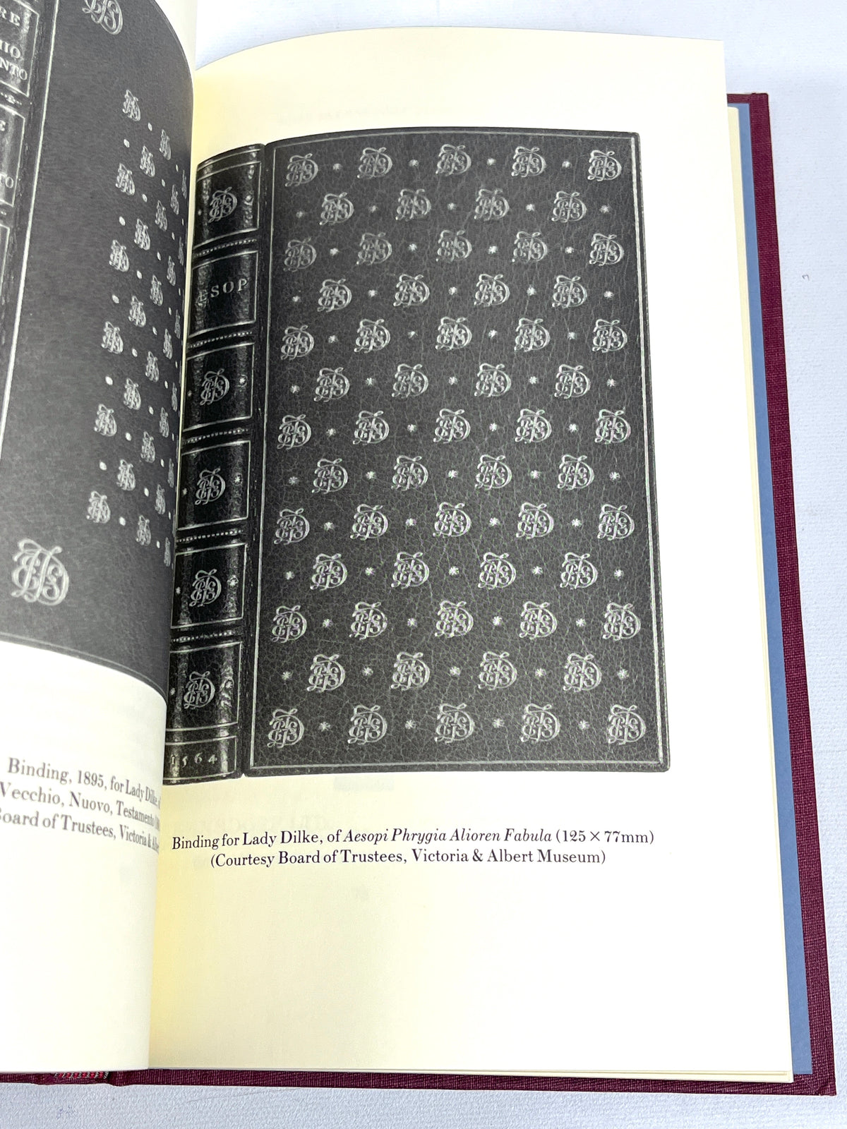 Frank Broomhead, The Zaehnsdorfs (1842-1947): Craft Bookbinders, 1986, Near Fine HC