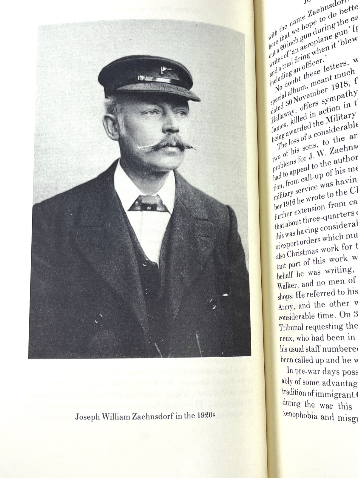 Frank Broomhead, The Zaehnsdorfs (1842-1947): Craft Bookbinders, 1986, Near Fine HC