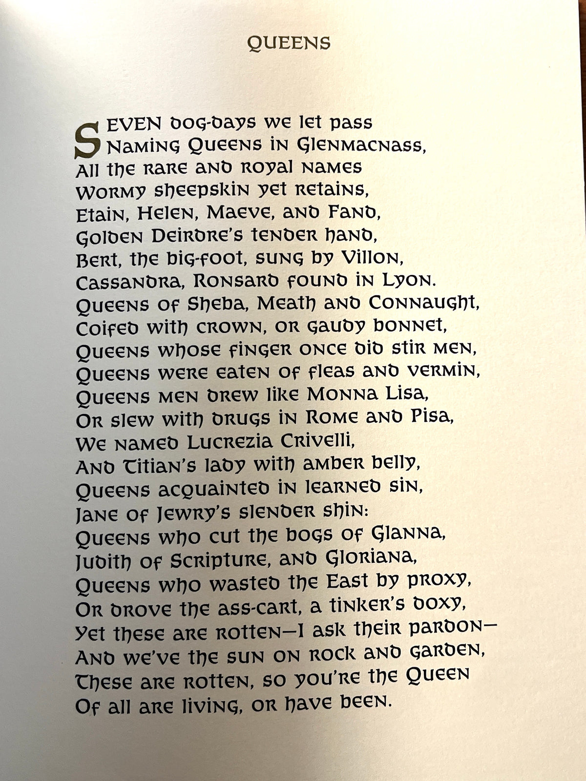 J.M. Synge, Queens, Illustrated by Harry Clarke, Ireland, Dolmen Press Limited, 1986, Fine HC