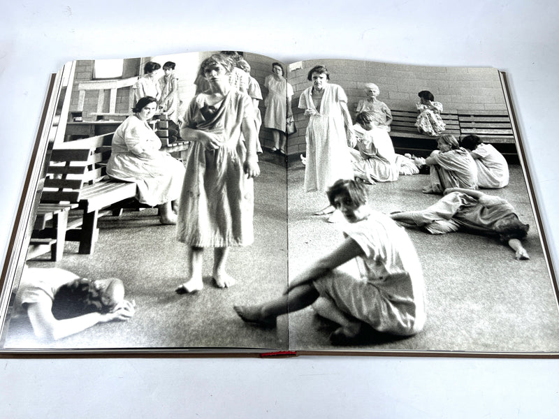 An Auto-Biography: Richard Avedon, First Edition, 1993, Near Fine hardcover w/dust jacket