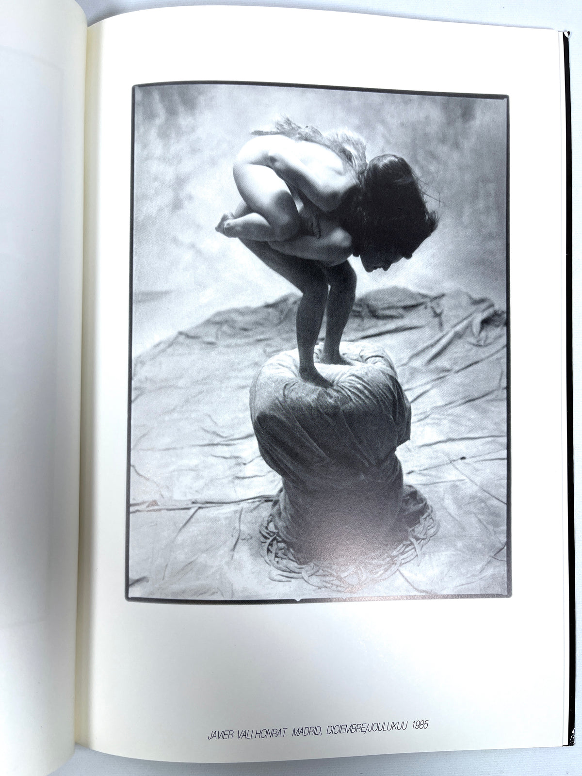 Javier Vallhonrat / Valentin Vallhonrat, Porin Taidemuseo, 1986, Very Good softcover w/dust jacket..