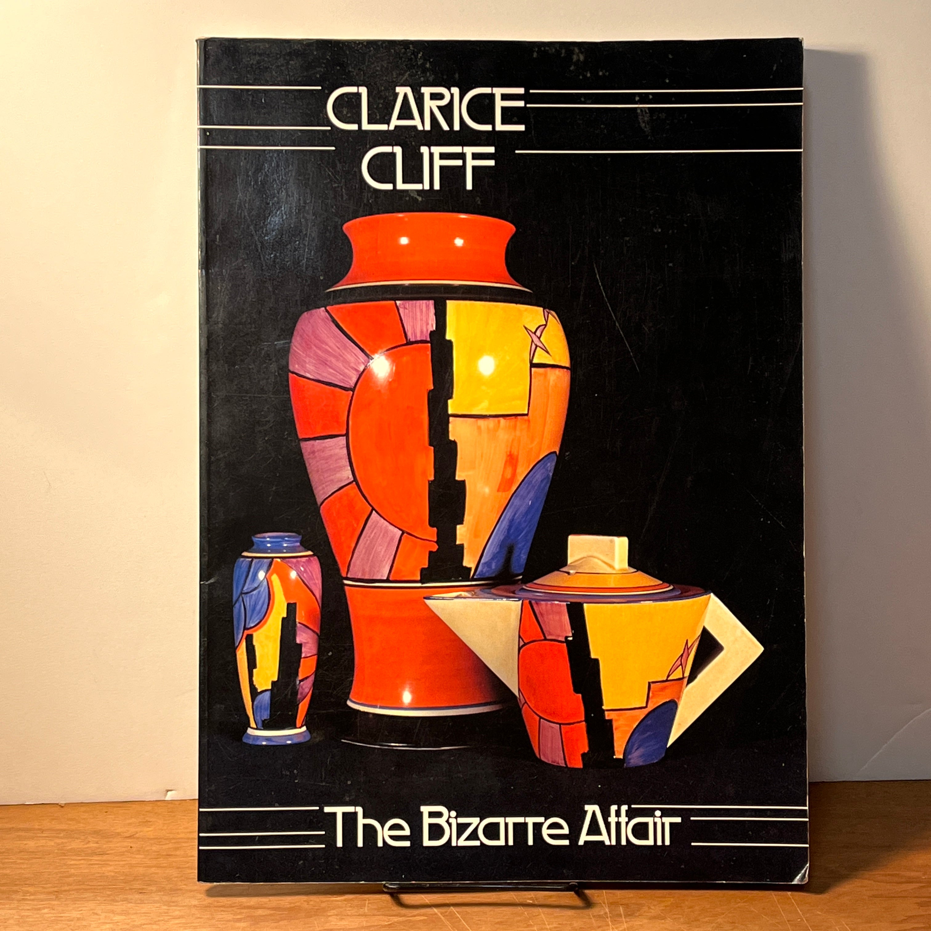 Clarice Cliff: The Bizarre Affair, Harry N. Abrams, 1988, SC, VG
