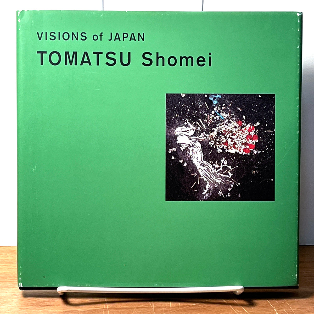 Visions of Japan: Tomatsu Shomei, First Publishing, 1998, HC, NF.