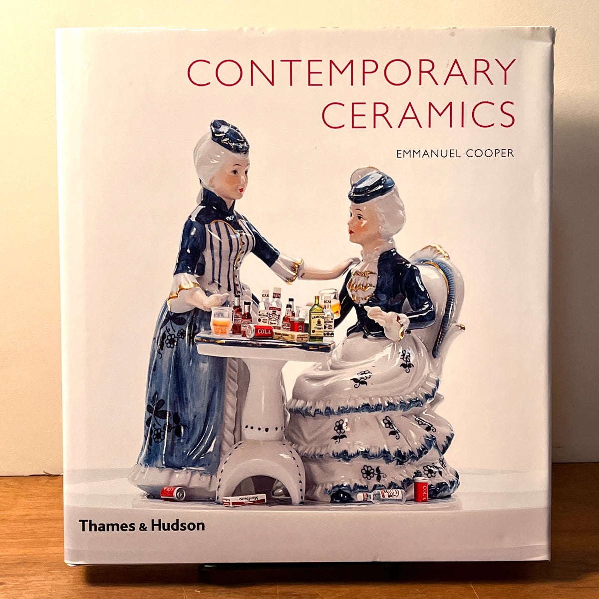 Contemporary Ceramics, Emmanuel Cooper, Thames & Hudson, 2009, HC, NF.